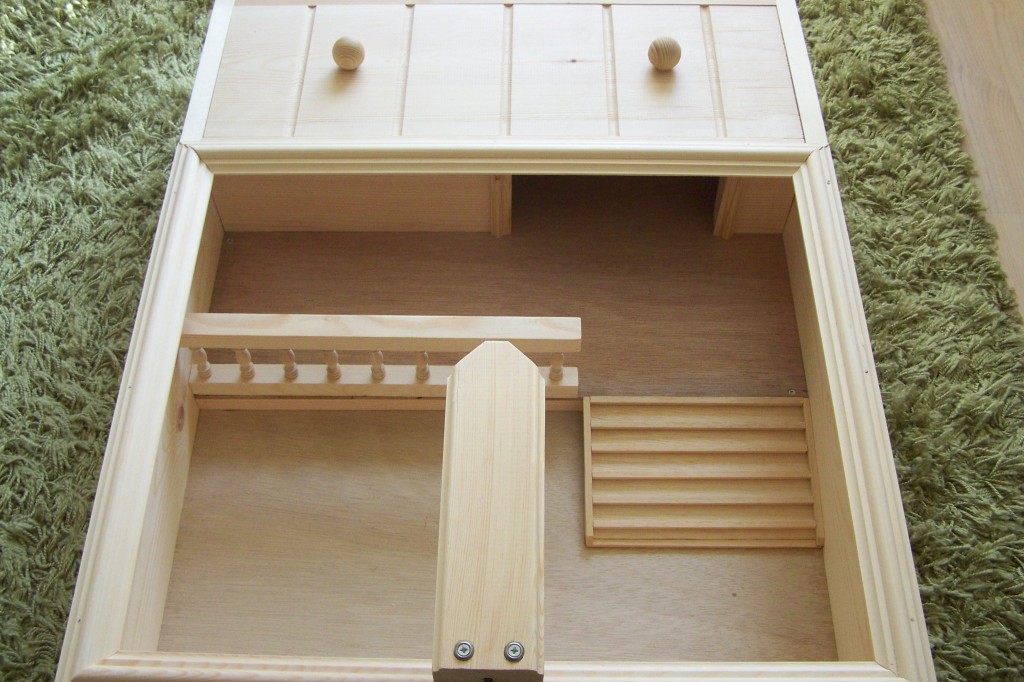 Handmade wooden tortoise table from Happy Tortoise Habitat